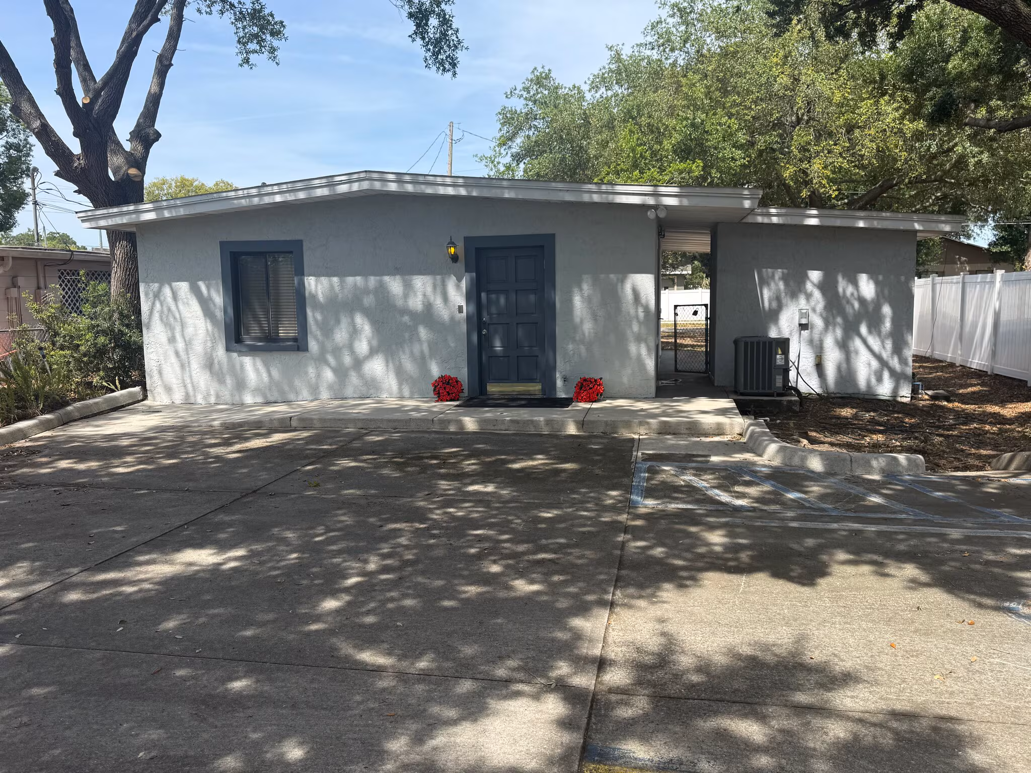 5020 Goddard Entrance